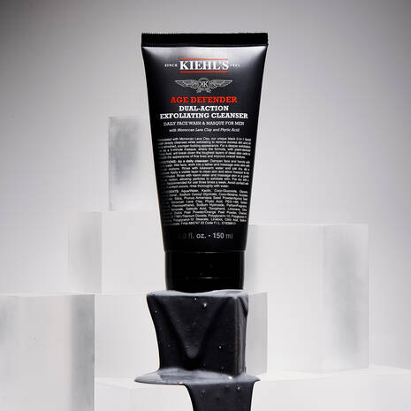 Age Defender Dual-Action Exfoliating Cleanser - Image 4
