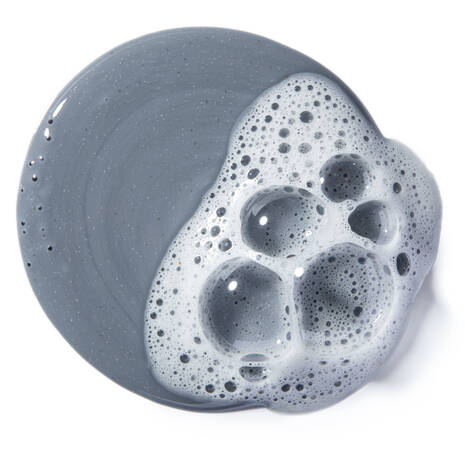 Age Defender Dual-Action Exfoliating Cleanser - Image 3