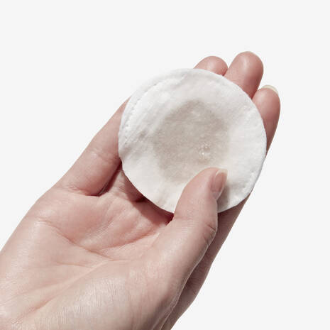 Ultra Facial Oil-Free Toner - Image 4